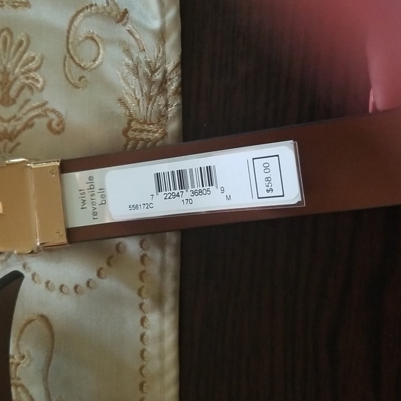 Nwt MK Reversible Belt - Picture 5 of 6